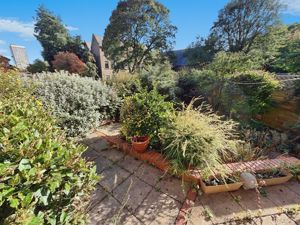 Photo 11- click for photo gallery